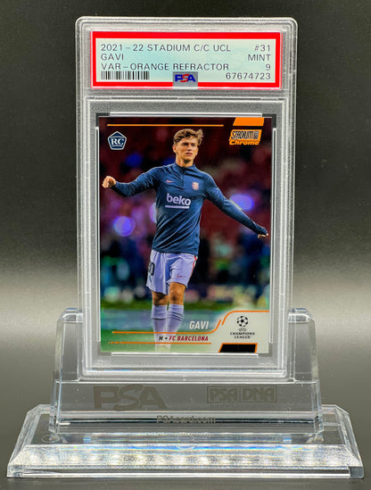 Topps Stadium Club Chrome 2021-22 Gavi Rookie /25 Orange Refractor Image Variation PSA 9 Mint