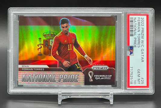 Panini Prizm World Cup 2022 Ferran Torres National Pride SSP Case Hit PSA 10 Gem Mint